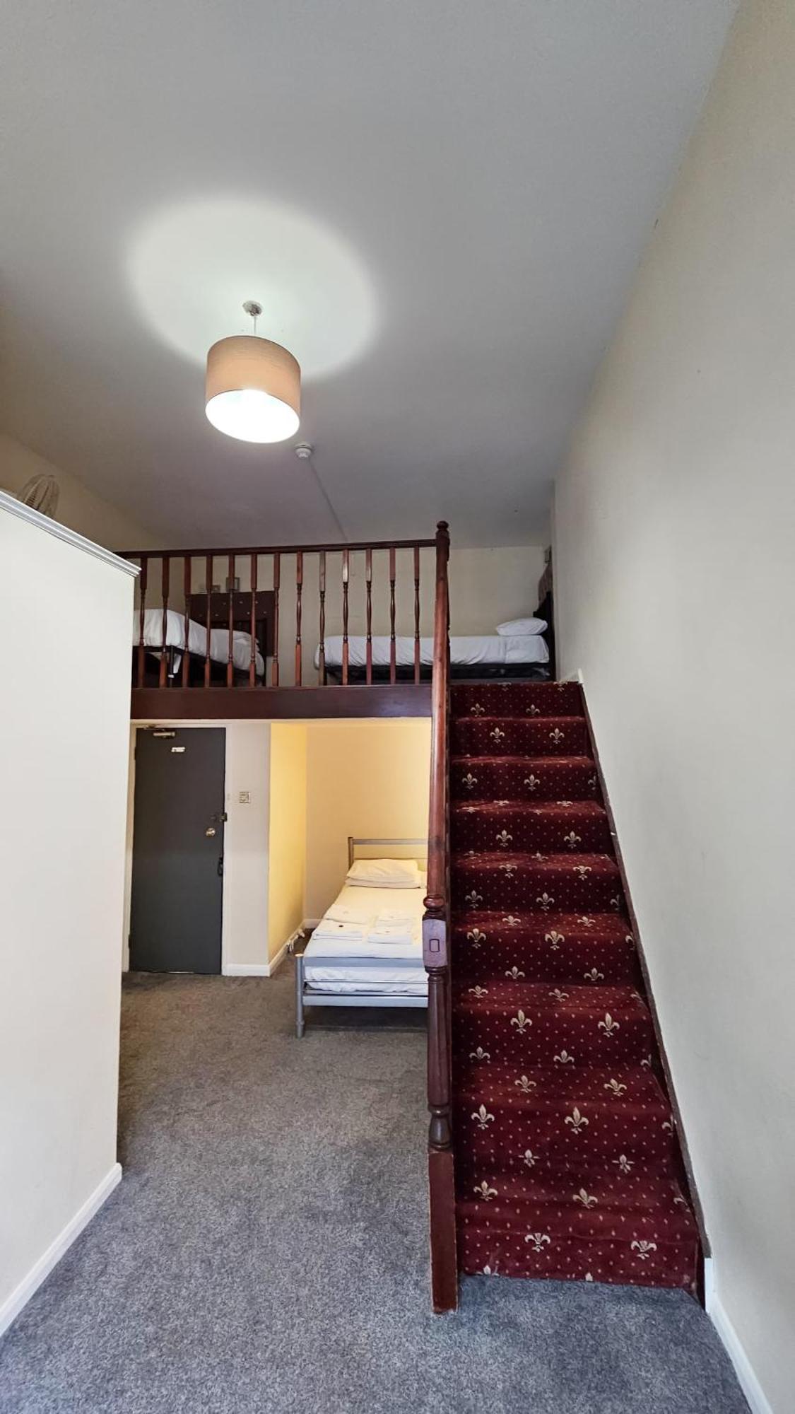 Hyde Park Court Hotel London Ngoại thất bức ảnh