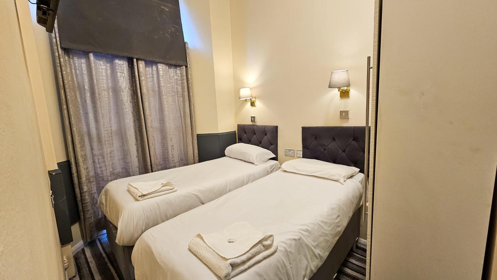 Hyde Park Court Hotel London Ngoại thất bức ảnh