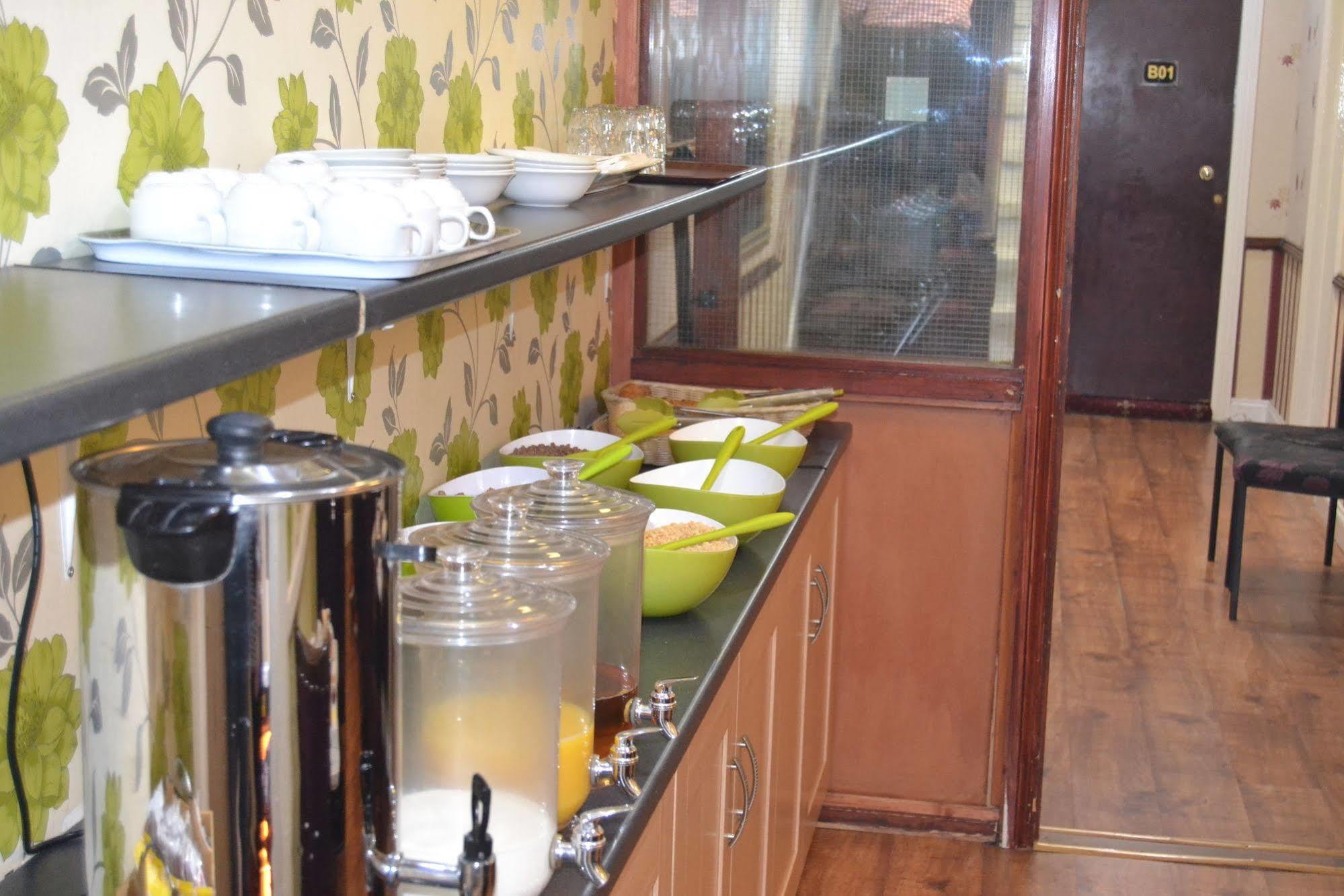 Hyde Park Court Hotel London Ngoại thất bức ảnh